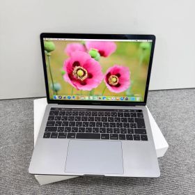MacBook Pro 2017 13インチ 16GB /512Gスペースグレイ