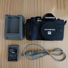 ★難あり品★ OLYMPUS オリンパス OM-D E-M10 Mark III シャッター数 約30180回