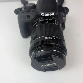 Canon eos kiss x7 DS126441