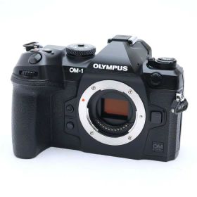 【中古】 《良品》 OM SYSTEM OM-1 ボディ 【センサー交換/再生ボタンOKボタンファインダー部品交換/各部点検済】 [ デジタルカメラ ]