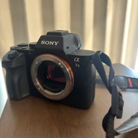美品SONY α7 II ミラーレス一眼カメラ本体