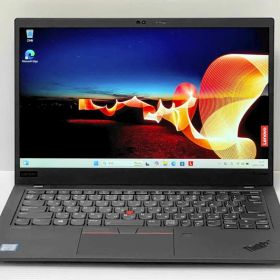 ほぼ新品 使用56h 第8世代Core i7 X1 Carbon Gen7