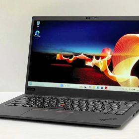 ほぼ新品 使用16h 第8世代Core i7 X1 Carbon Gen7