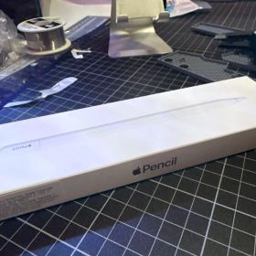 Apple Pencil (USB-C) A3085 最新、密閉