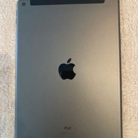iPad 第9世代 本体(256gB)+カバー+キーボード