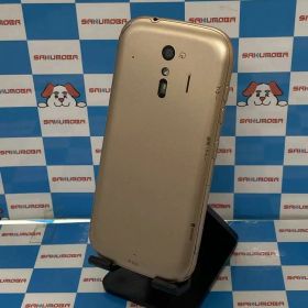【中古】即日発送可らくらくスマートフォン me F-01L 32GB ゴールド docomo版SIMフリー