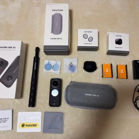 Insta360 ONE X2 本体と付属品セット