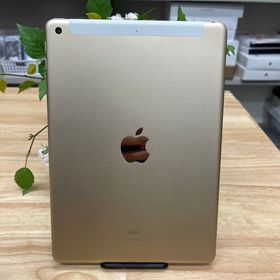 iPad(第5世代) 128GB ゴールド Wi-Fi + Cellularモデル 送料無料