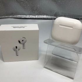 【全品ポイント10倍！要エントリー】アップル Apple AirPods 4 アクティブノイズキャンセリング搭載モデル MXP93J/A 【中古】