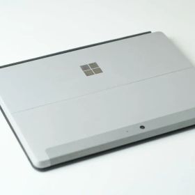 Microsoft Surface goシルバー 本体とキーボード