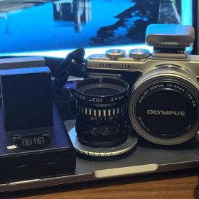 OLYMPUS E-PL7 ミラーレス一眼カメラ