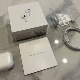 Apple AirPods Pro 2 本体 Lightning