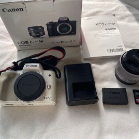 Canon EOS Kiss M ホワイト 本体