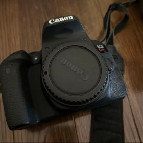 Canon EOS Kiss X9i ボディ