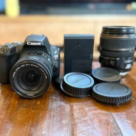 Canon EOS Kiss X9 デジタル一眼レフカメラセット