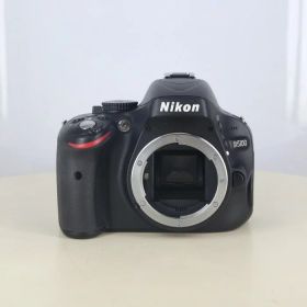 【中古】 (ニコン) Nikon D5100 ボデイ【中古カメラ デジタル一眼】 ランク：B