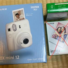 FUJIFILM instax mini 12 CLAY WHITE