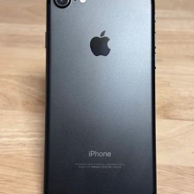 iPhone 7 シルバー 32GB｜SIMフリー｜バッテリー88％｜状態良好