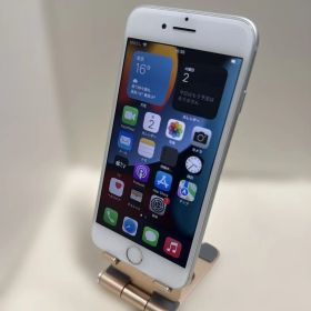 Apple iPhone 7 128GBシルバー 本体