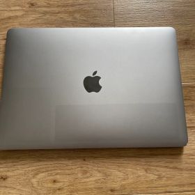 MacBook Air Retina 13-inch 2018 本体