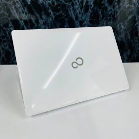 富士通 LIFEBOOK AH50/C3 core i7 7700HQ◇8GB◇SSD256GB 2242