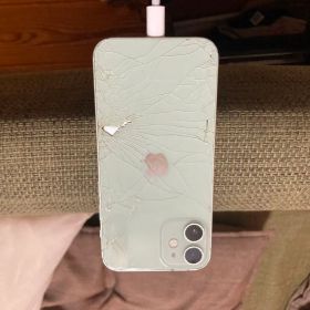 iPhone 12 miniミントグリーン 画面ひび割れあり