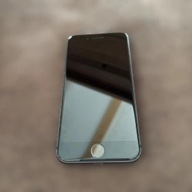 Apple iPhone8 本体 256G