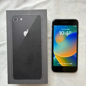 Apple iPhone 8 ブラック 本体