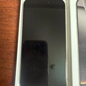 Apple iPhone 16 Pro 256GB SIMフリー