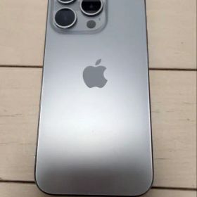 iPhone 15 Pro 512GB SIMフリー 動作確認済み