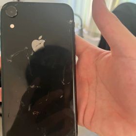 Apple iPhone XR ブラック 本体