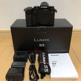 ★Panasonic LUMIX DC-S5