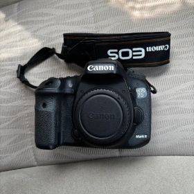 Canon EOS 7D Mark II 一眼レフカメラ