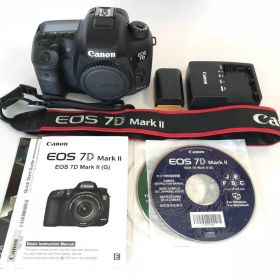 Canon デジタル一眼レフカメラ EOS 7D Mark II ボディ