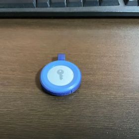 【実証済みの頑丈さ】Apple AirTag 車に踏まれても動く（へこみ有）