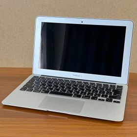Apple MacBook Air 11インチ シルバー