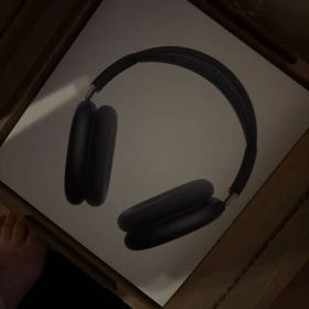 アップル AirPods Max 2024年モデル ミッドナイト