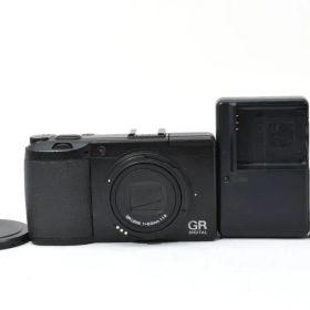 良品 RICOH GR DIGITAL III 充電器 電池 #1418