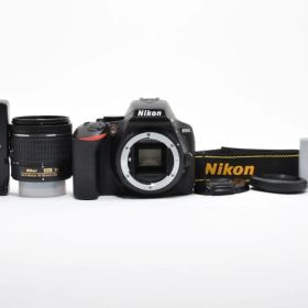 ほぼ新品 Nikon D5600 AF-P 18-55 S数240回 1499