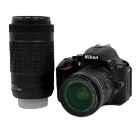 Nikon D5600 18-55mm 70-300mm 一眼レフ カメラ ダブルレンズキット カメラ ニコン 撮影 中古 良好 F10690102