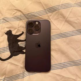 Apple iPhone 14 Pro 本体