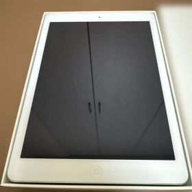 メルカリ便 iPad Air MD789J/A