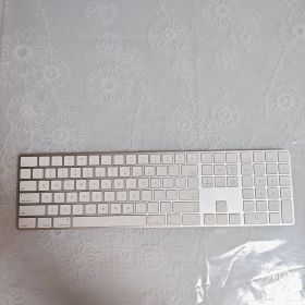 Apple magic keyboard テンキー 充電タイプ純正