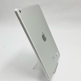 アップル(Apple)の【全額返金保証】【最速発送】Apple iPad 第5世代 128GB シルバー Wi-Fi 動作確認済(タブレット)
