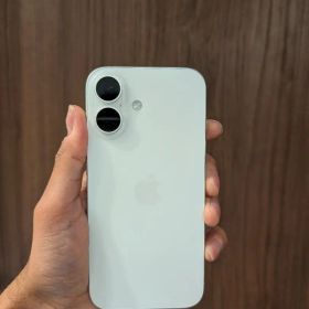 Apple iPhone 16 sim フリー バッテリー100% 美品