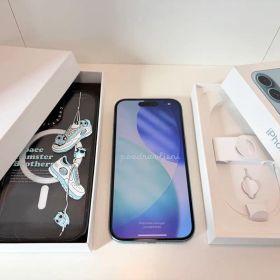 【おまけ付】iPhone 16 256G ティール 国内版SIMフリー