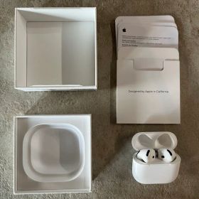 【美品】Apple/AirPods4/アクティブノイズキャンセリング搭載