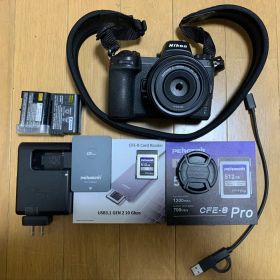 Nikon Z6 + Z 40mm f/2 SE + 512GB カード