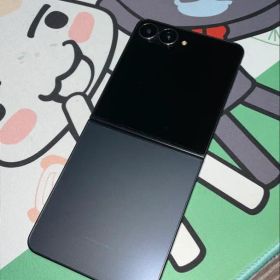 Galaxy Z Flip 7 256GB ミント SIMフリー・ケース付き