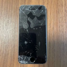 iPhone5s スペースグレイ 画面割れ